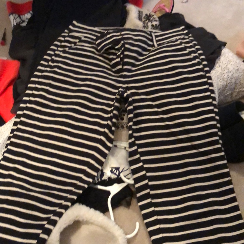 Capri pants